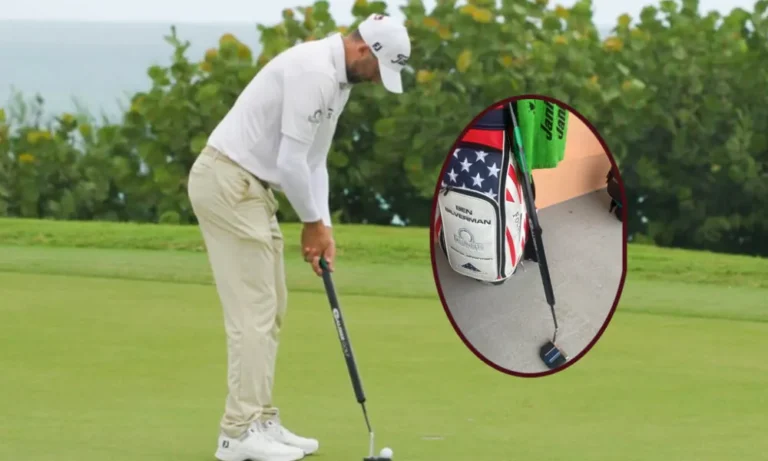 Golfista de gorra y camisa blancas hace un putt en el green; recuadro con bolsa de golf con bandera de EE. UU.